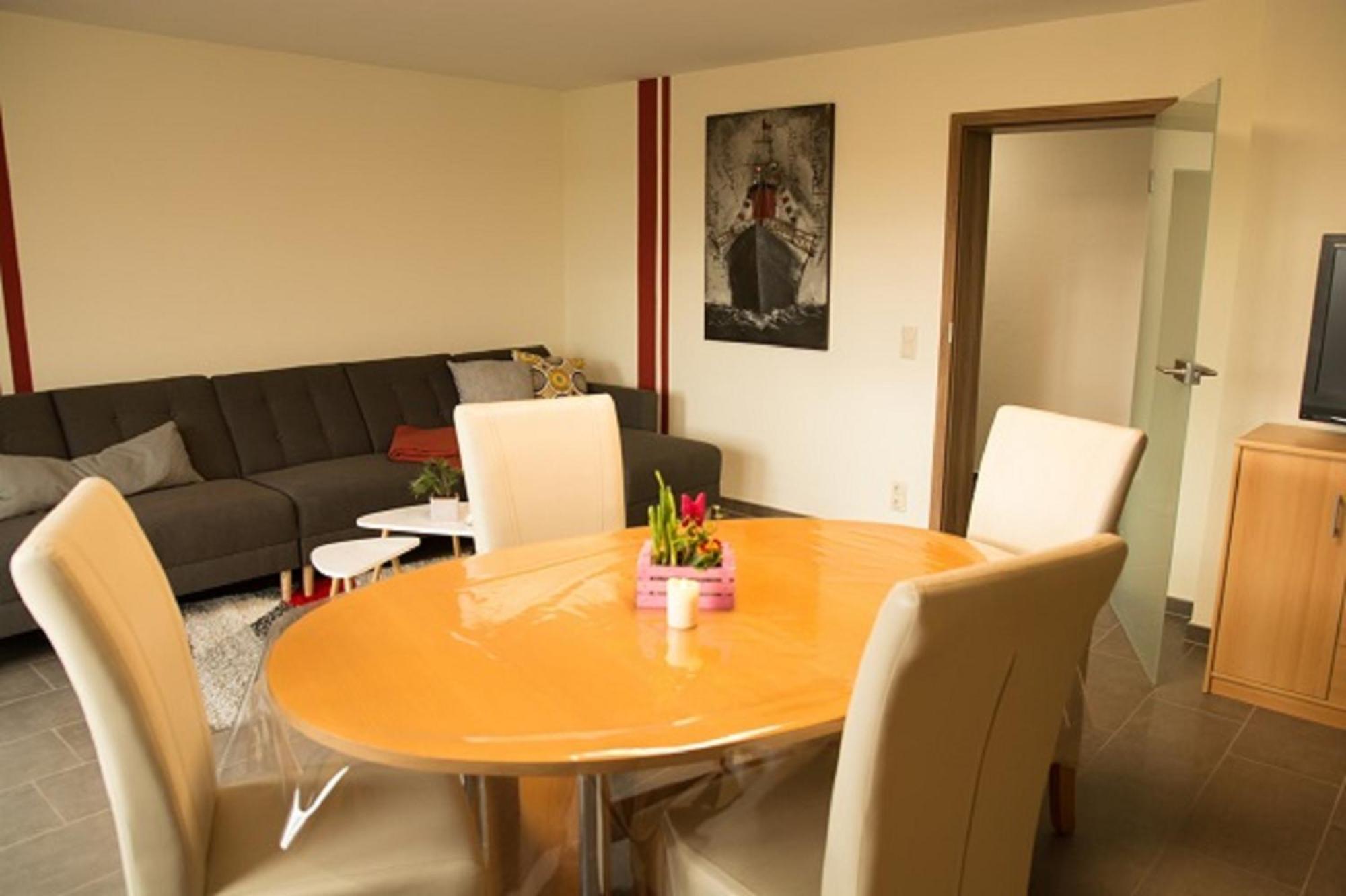 Ferienwohnung Frau Klara Hofheim in Unterfranken Buitenkant foto