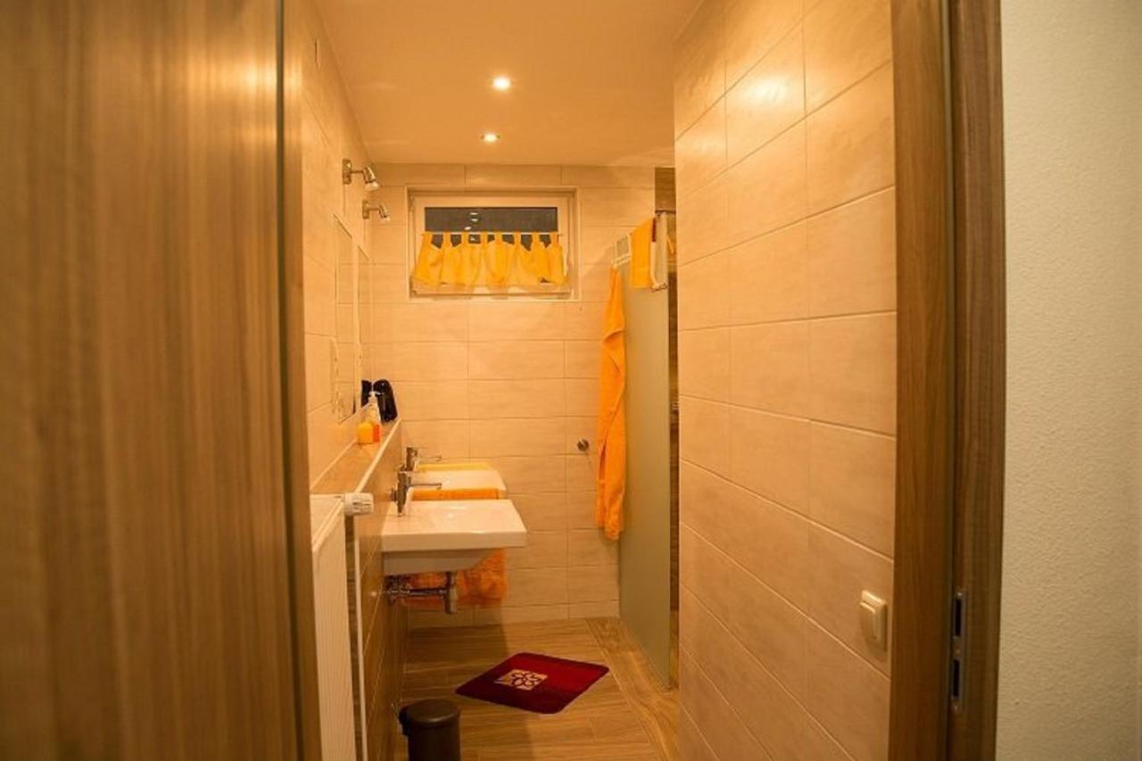 Ferienwohnung Frau Klara Hofheim in Unterfranken Buitenkant foto